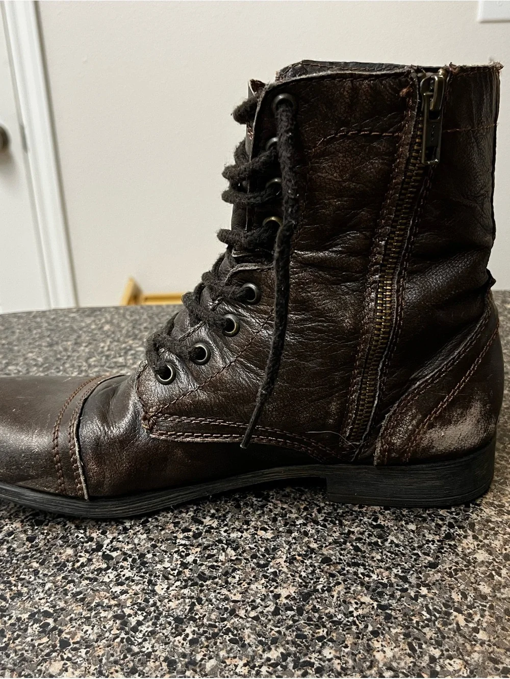 Steve Madden Brown Leather Lace-Up Cap-Toe Boots